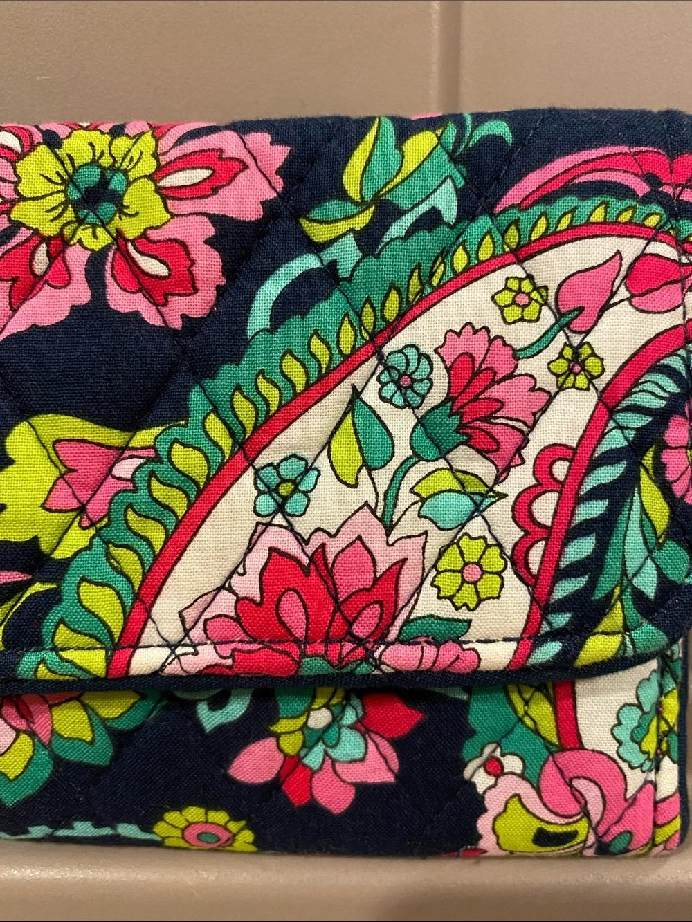 Vera Bradley Trifold Wallet. NWOT. Petal Paisley